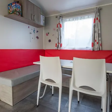 Campsite Le 934 Des Charmettes